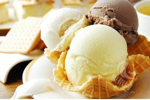 四季冰淇淋加盟店